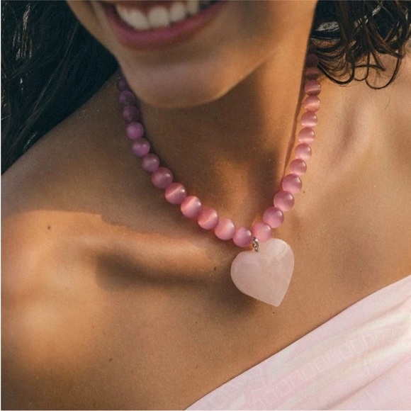 Urban Outfitters Jewelry - New! Pink Cat Eye Heart Bead Necklace (3038) NWOT